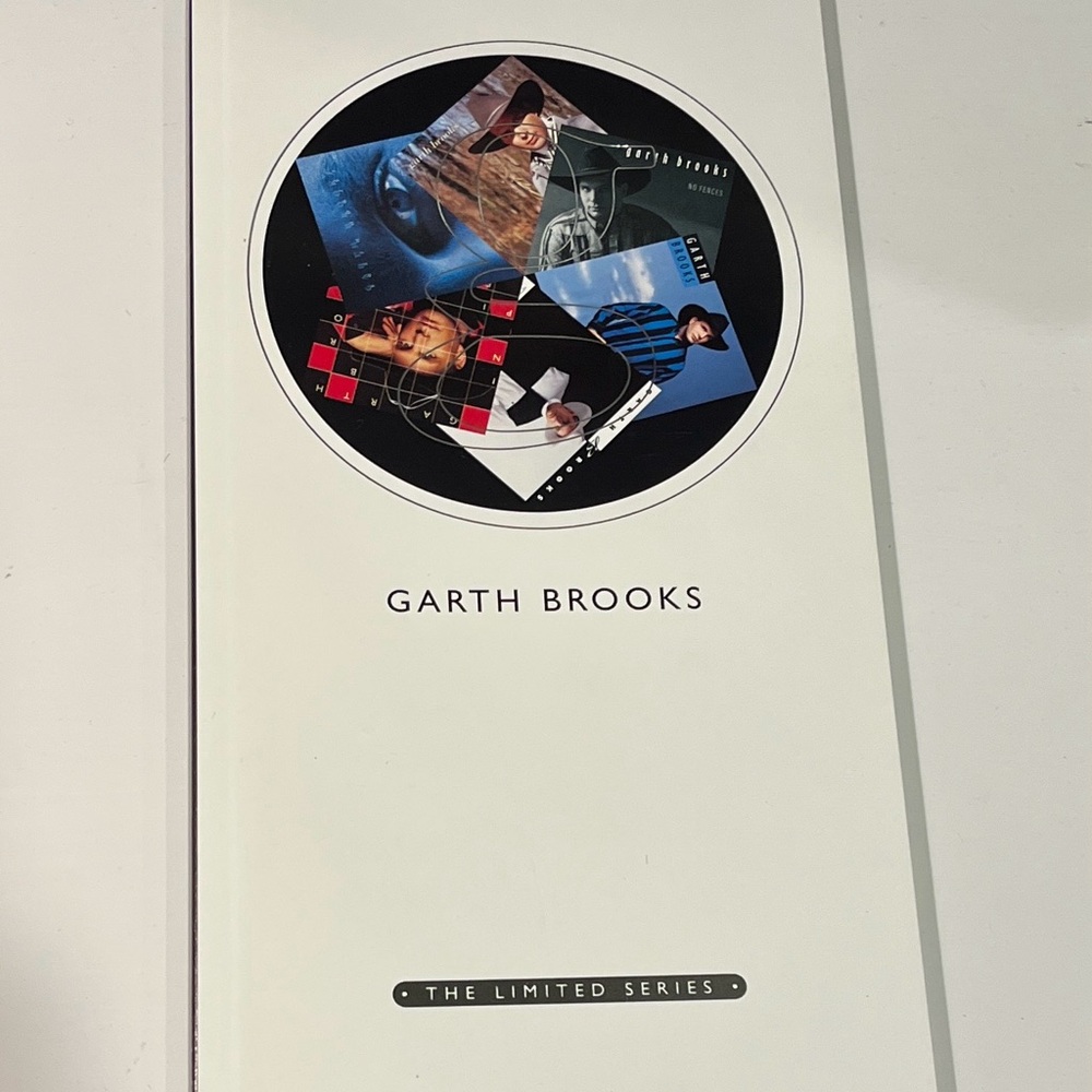 Garth Brooks CD Collection - Picture 5 of 10